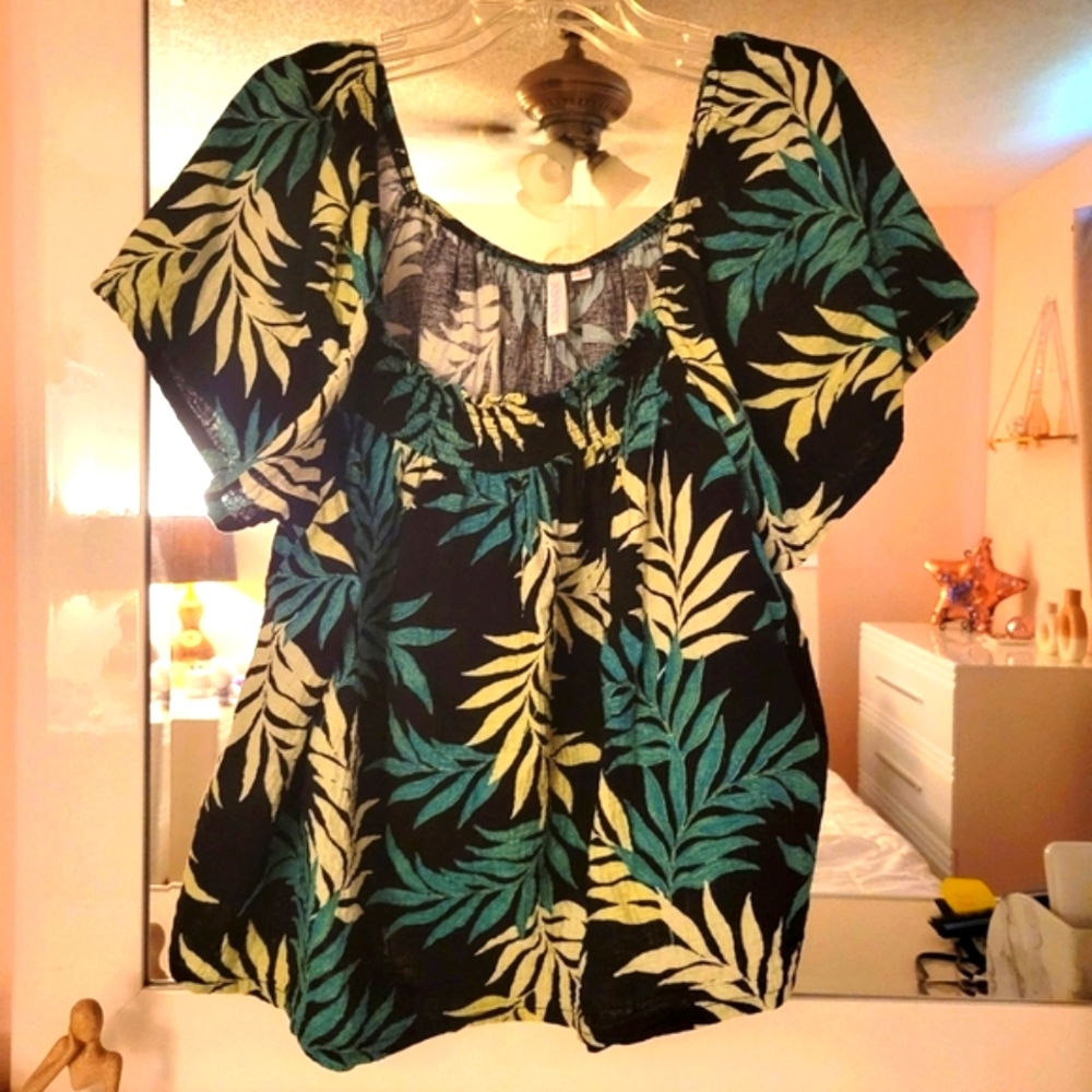Joyspun Tropical Leaf Print Women's Top